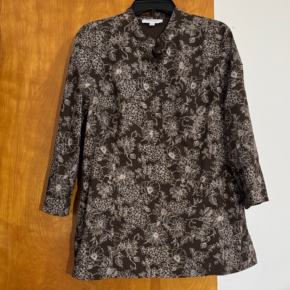 Ann Taylor factory Brown and cream Floral Top